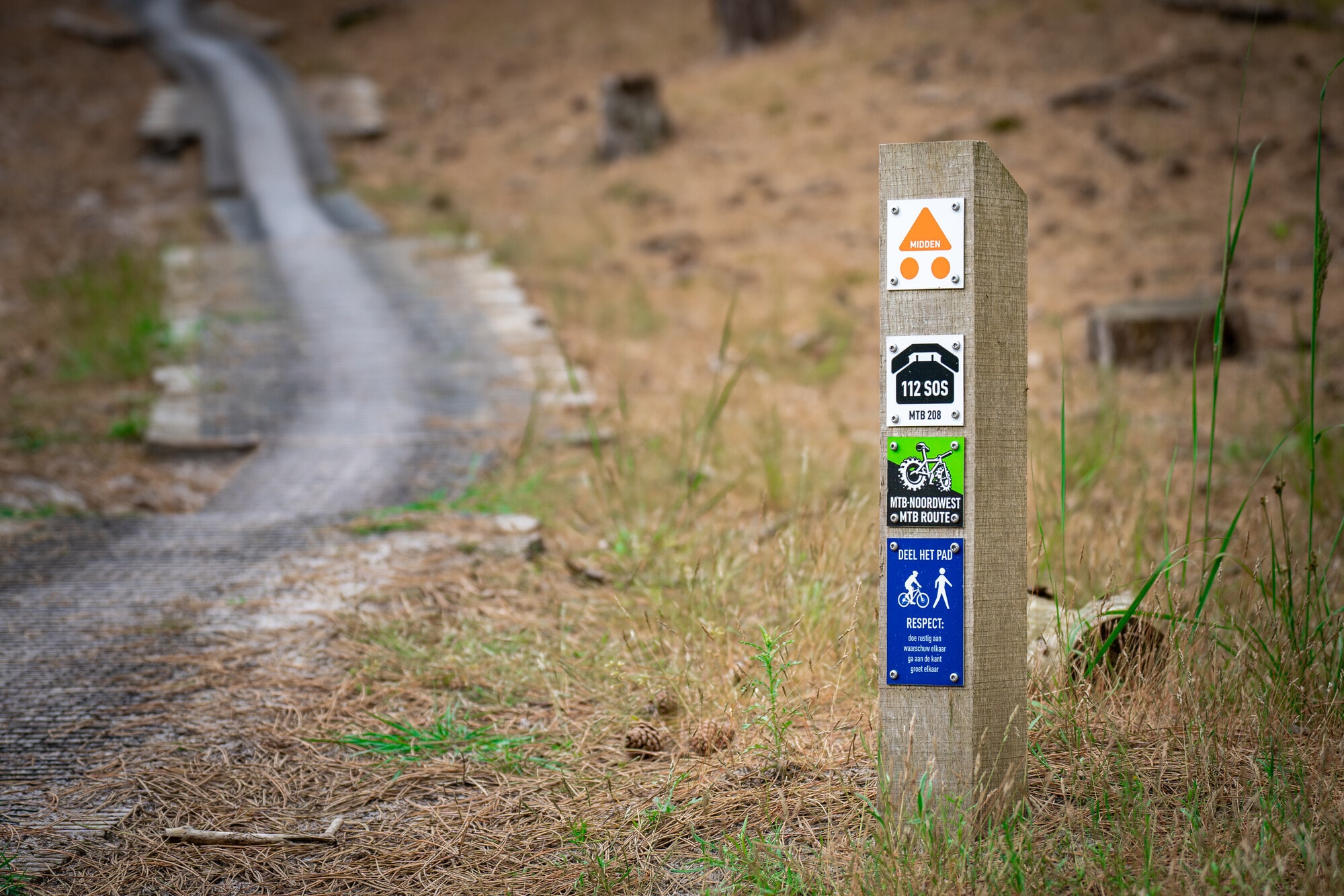 Routebord van het mountainbikeparcours in Schoorl
